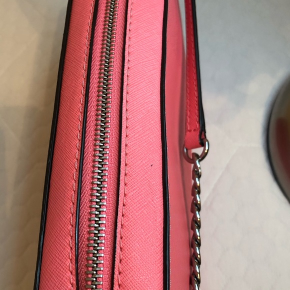 Michael Kors Jet Set Travel Crossbody - Picture 4 of 6